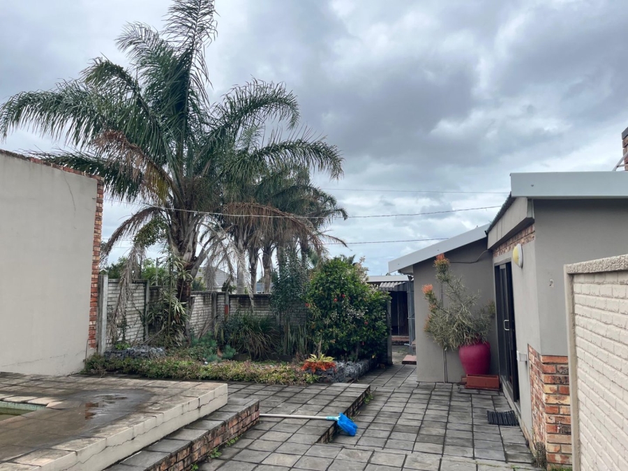 3 Bedroom Property for Sale in Amalinda Eastern Cape